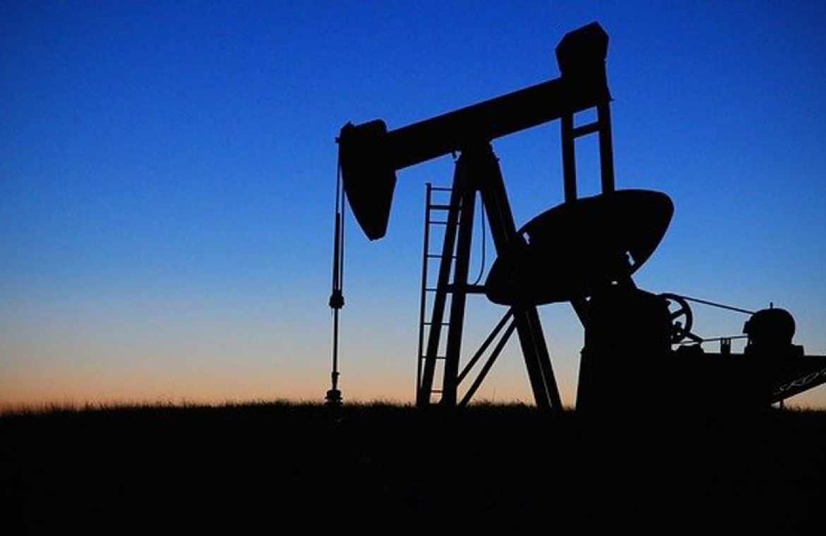"Picco del petrolio": quando le materie prime fossili diventano scarse e costose
